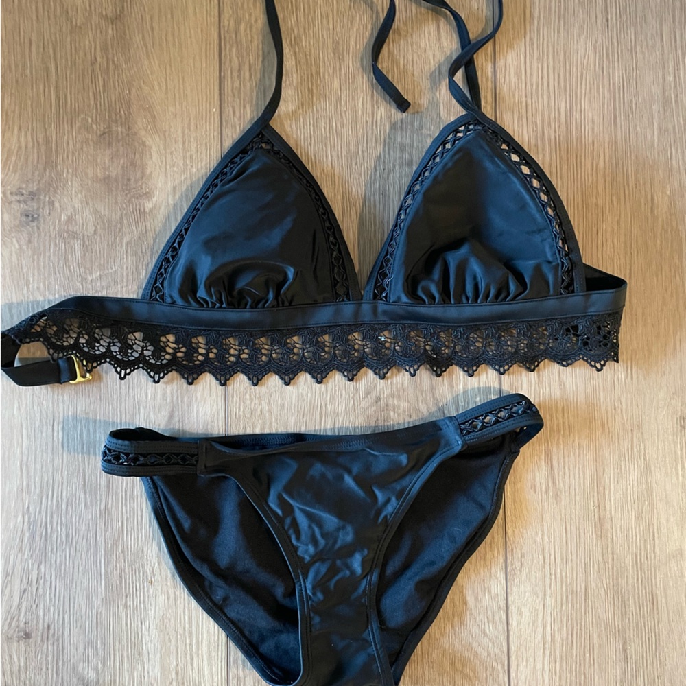 Xhilration Black Lace Trim Bikini Set